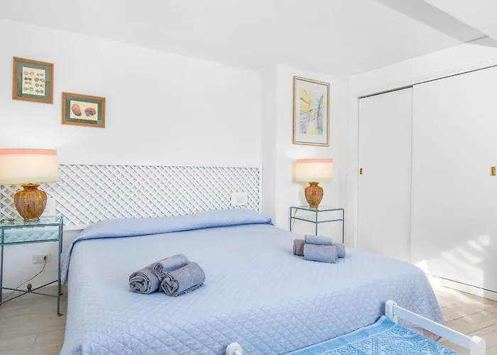 Bella Vista Marinella 2 Daire *