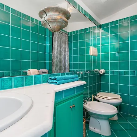 Bella Vista Marinella 2 *