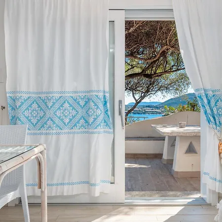 Bella Vista Marinella 2 公寓 *