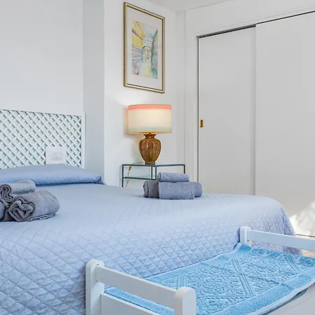 Bella Vista Marinella 2 公寓
